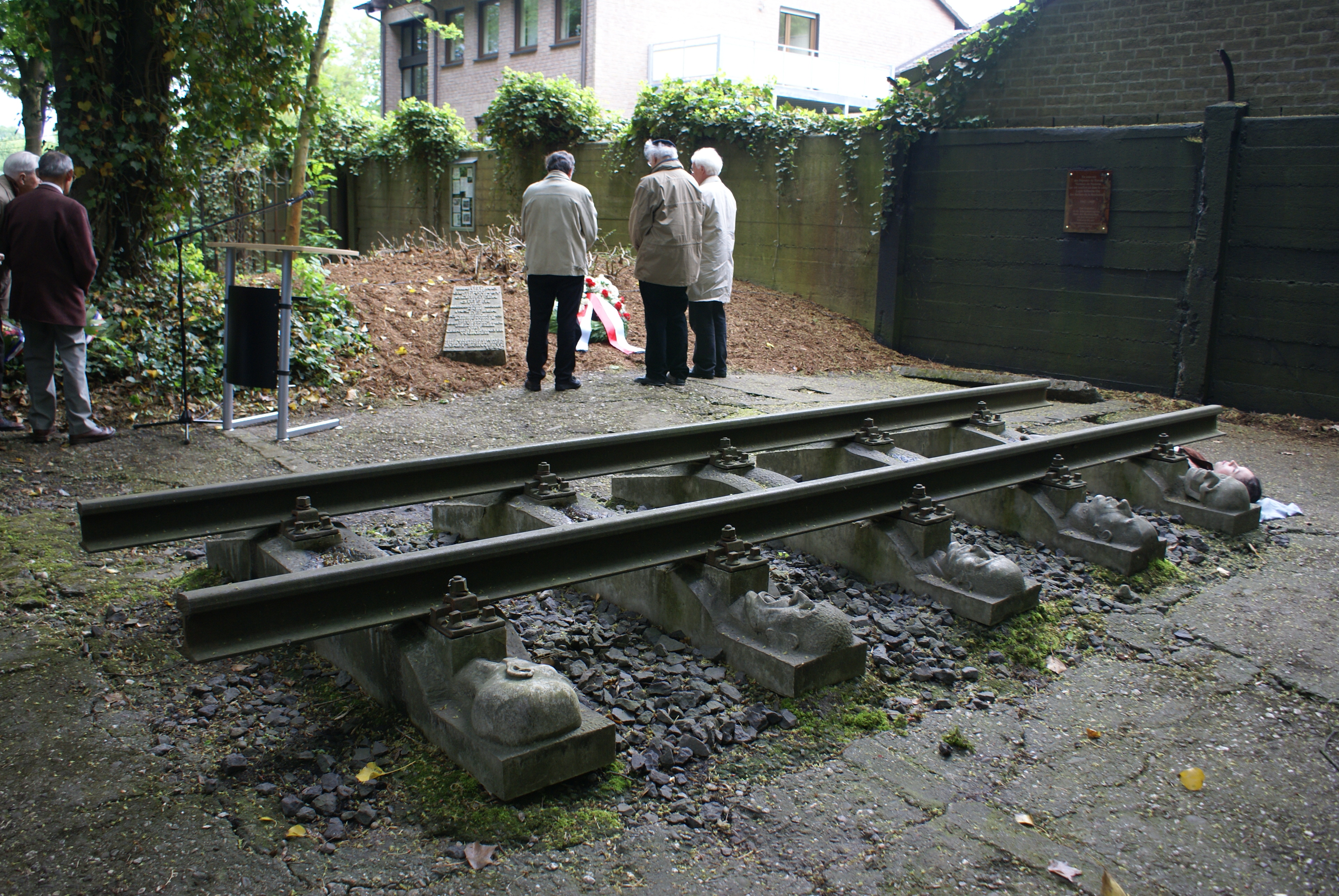 Ein Mahnmal gedenkt der Zwangsarbeiter in Schwerte. Foto: Horst Wegener